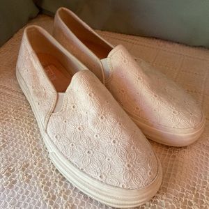 Women Keds Dbl Decker Eyelet Sneakers White Size 7